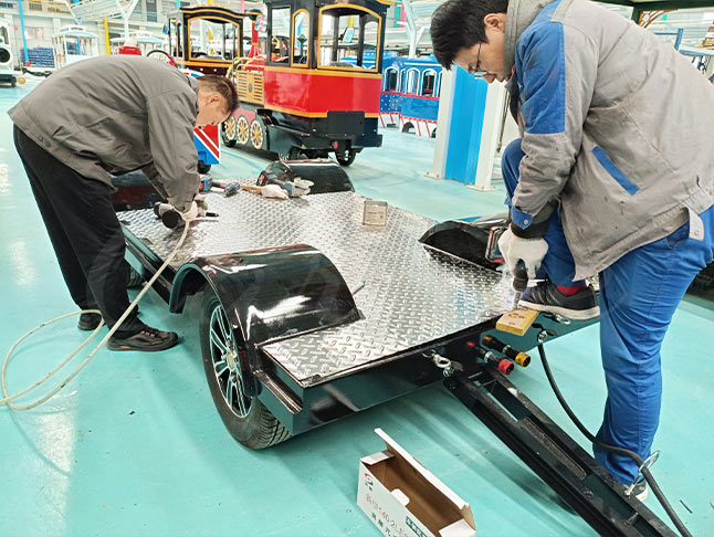 Amusement Park Train Production Workshop