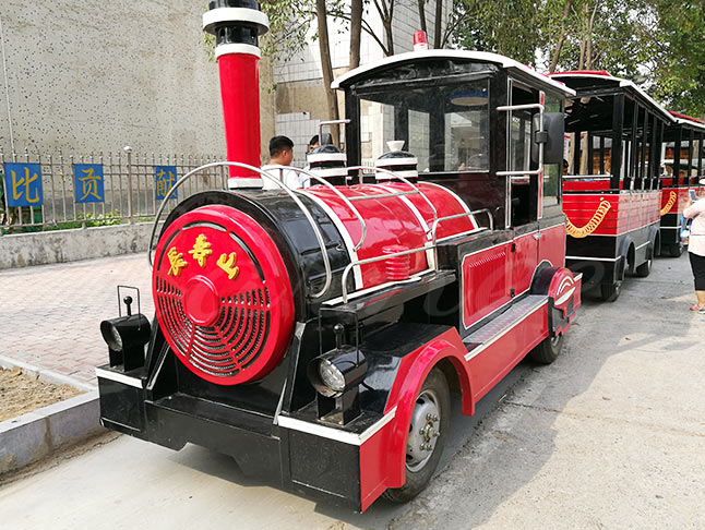 42P Train Themed Amusement Park Ride