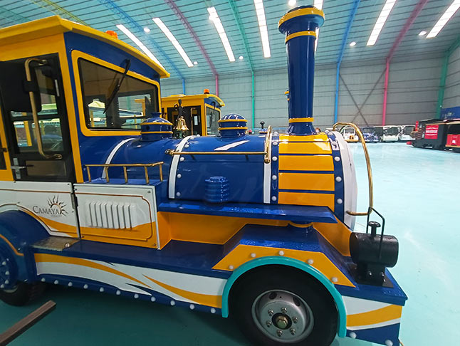 27 Seats Trackless Carnival Train Ride