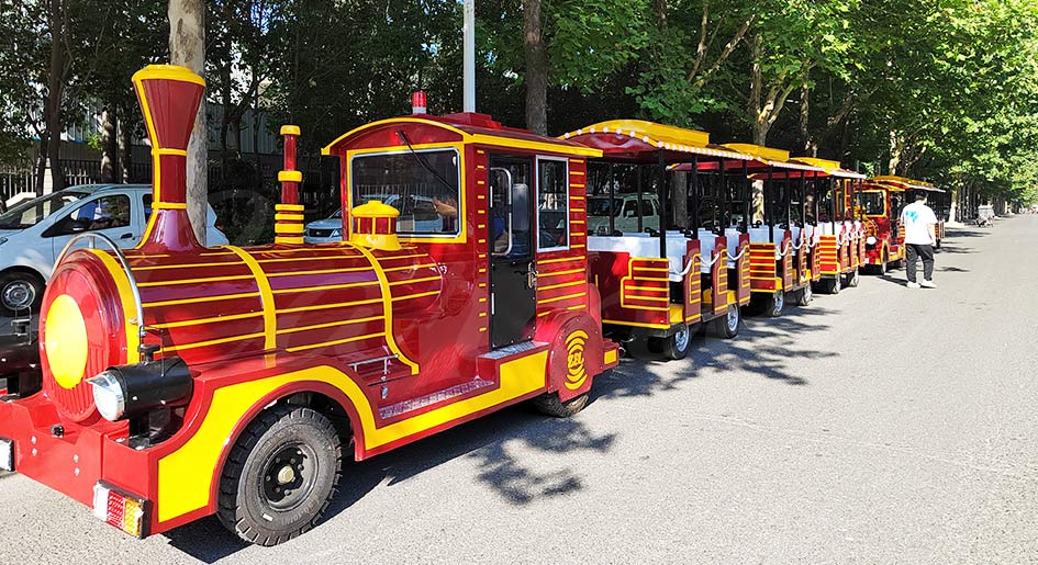 Red Vintage Theme Park Train For Sale